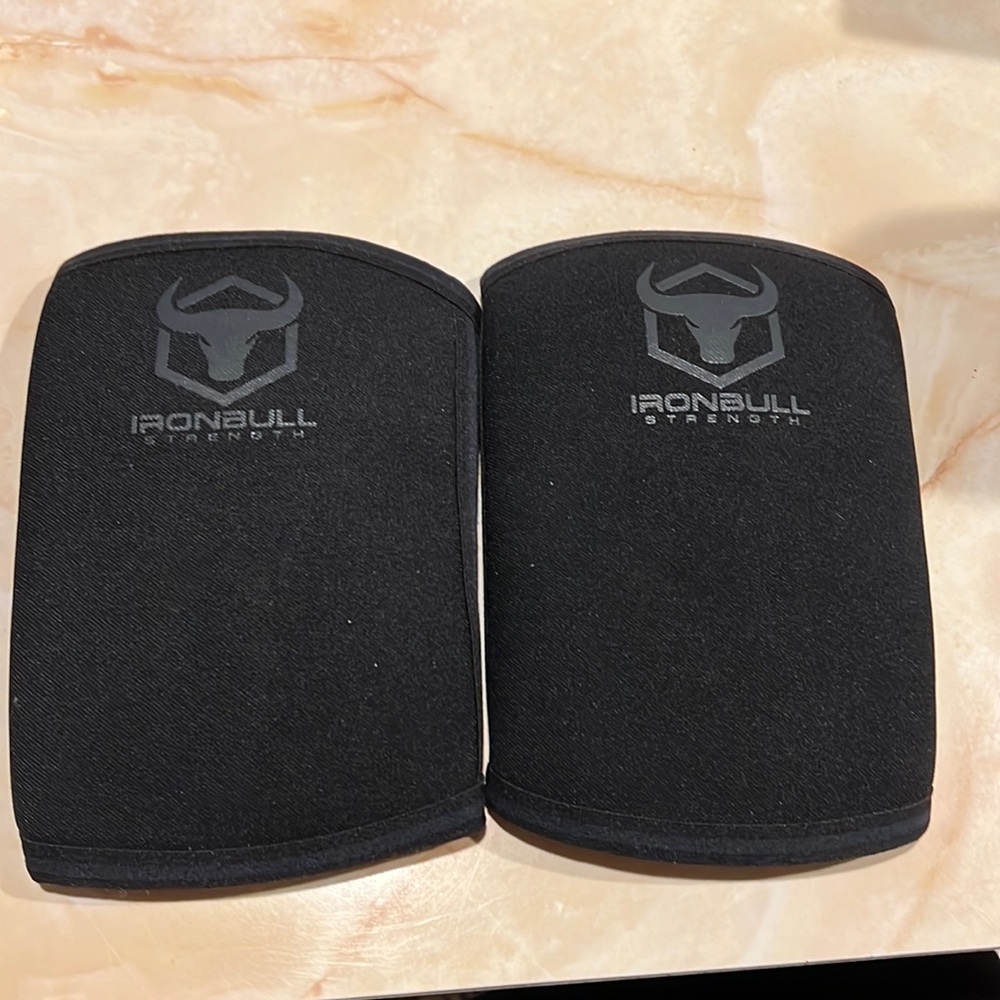 NWOT IronBull Strength elbow/ Knee pads